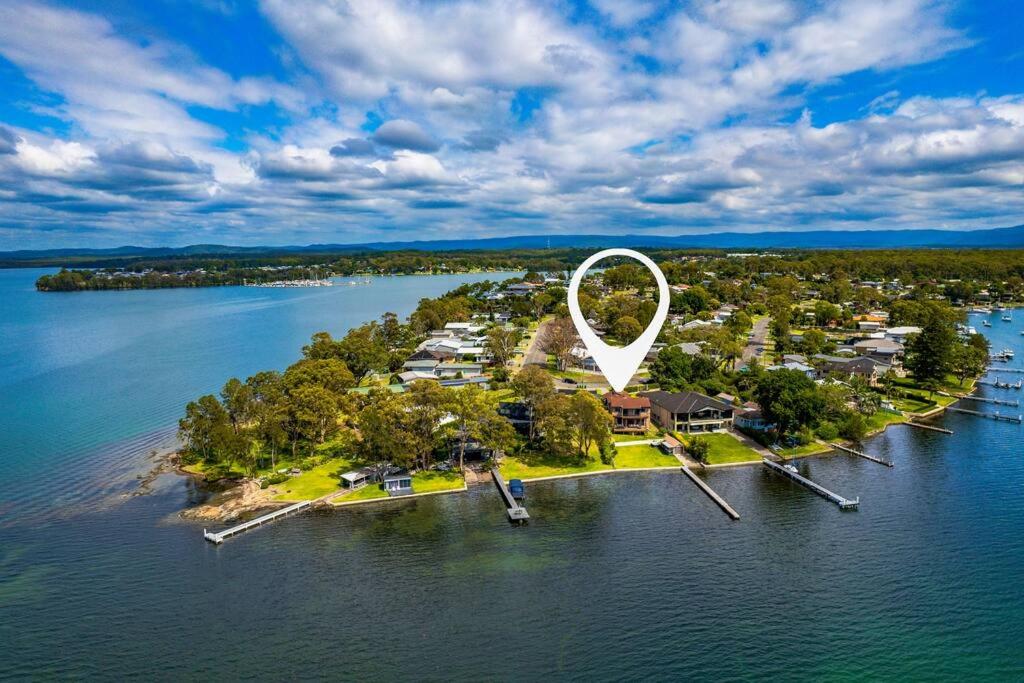 Lakefront Paradise Retreat