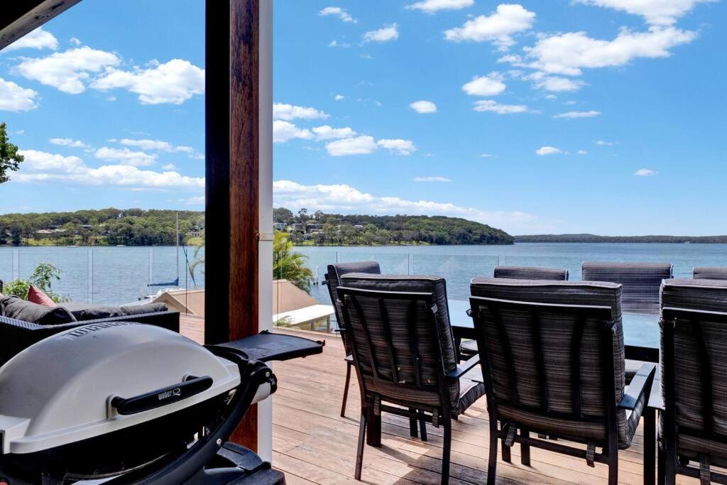 Lakefront Paradise Retreat