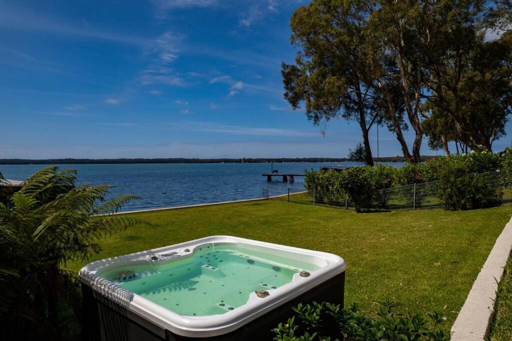 Lakefront Paradise Retreat