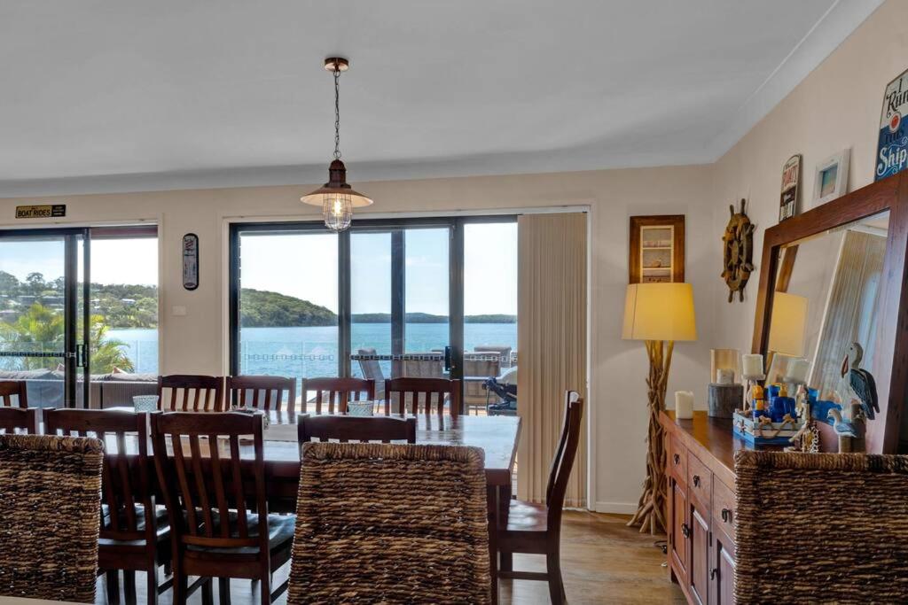Lakefront Paradise Retreat