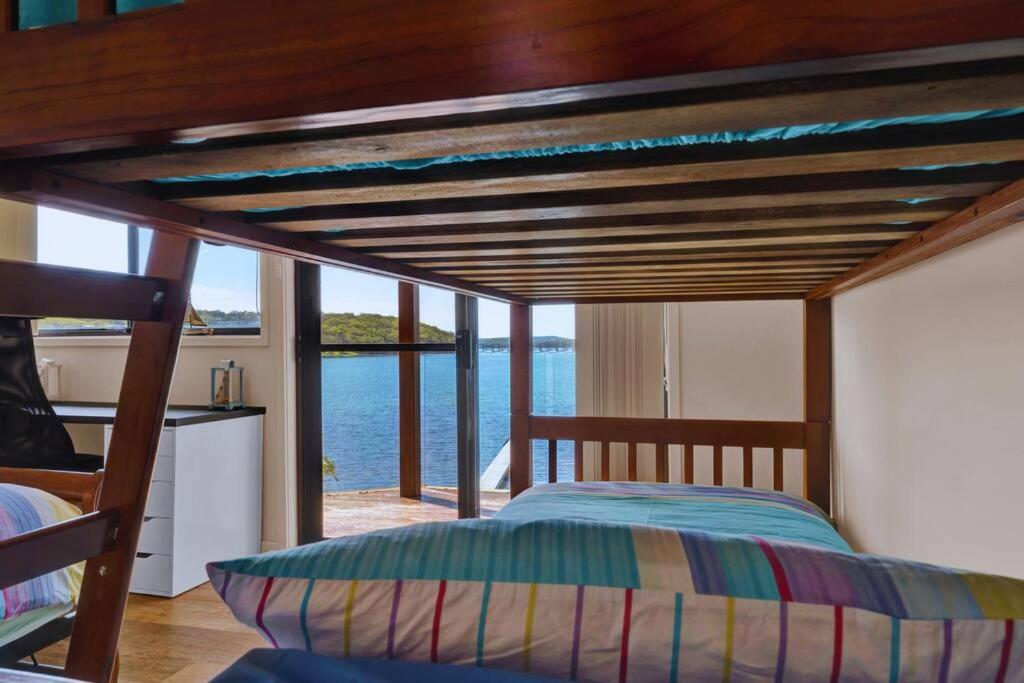 Lakefront Paradise Retreat