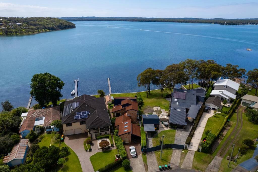 Lakefront Paradise Retreat