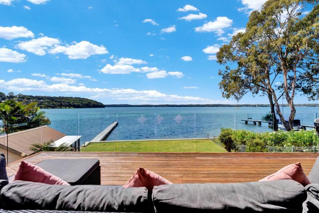 Lakefront Paradise Retreat