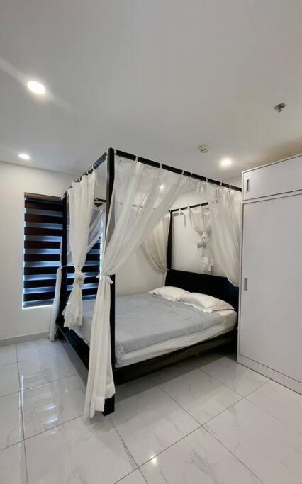 Terra Royal 2BR Condo in D3