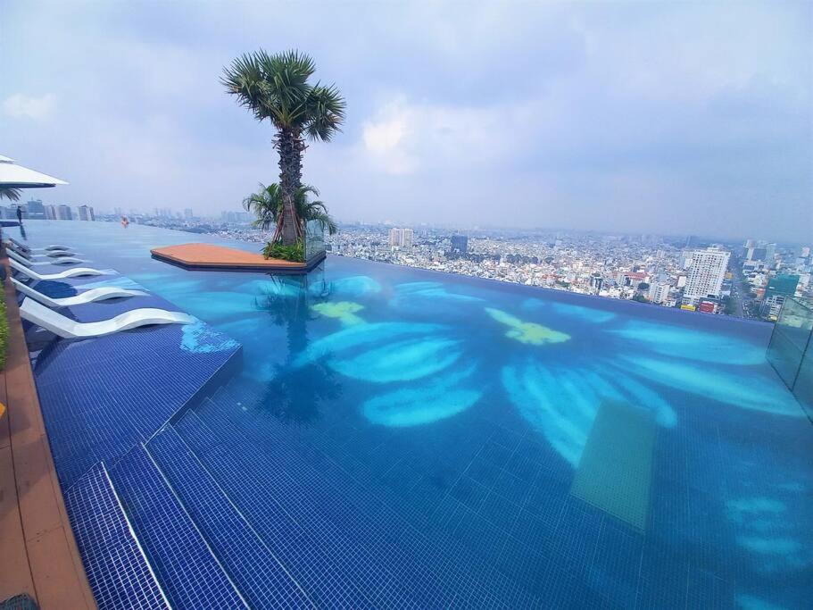 Terra Royal 2BR Condo in D3