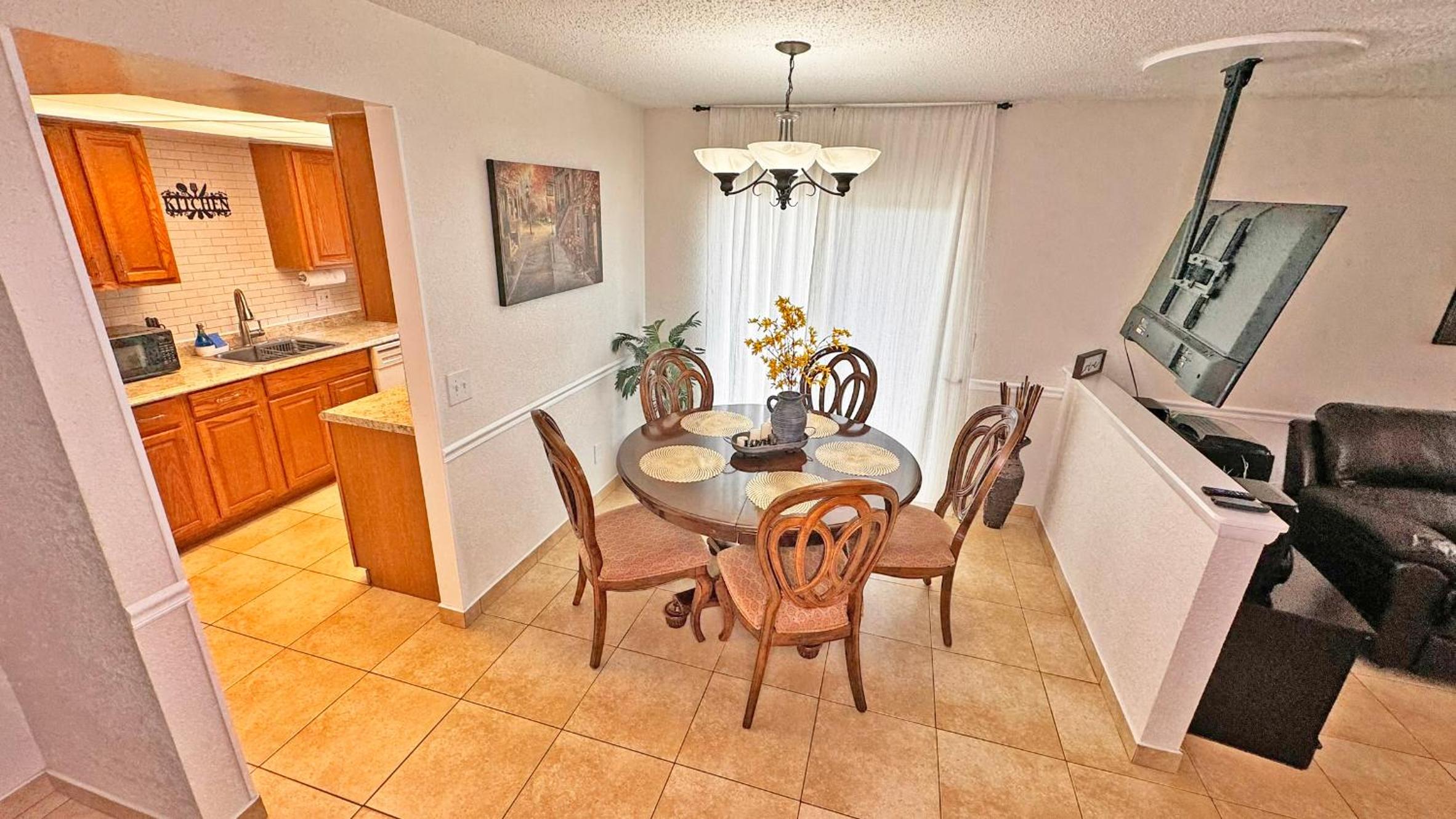 Vacation Family Home - Close to Disney view 3