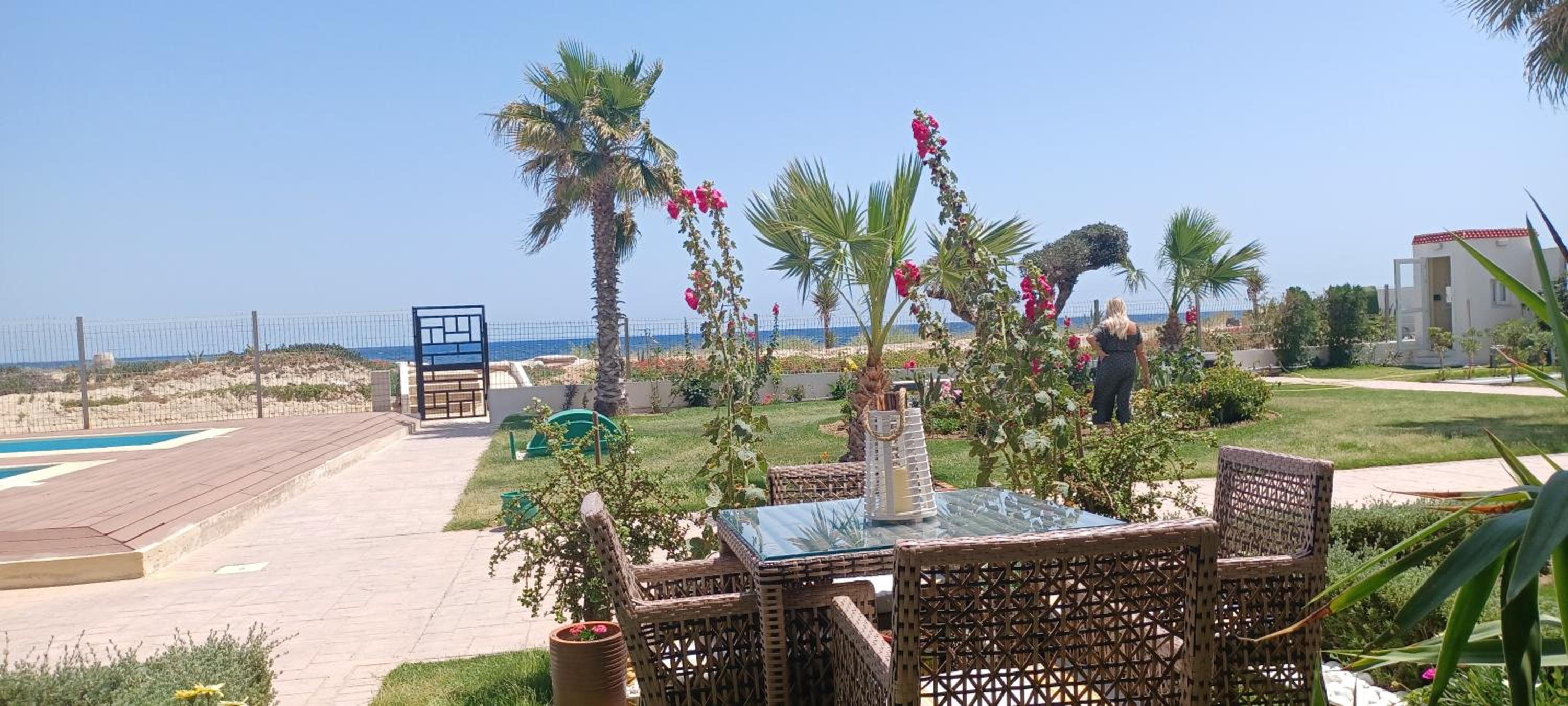 Beach Front Luxury Living Apartment view 4