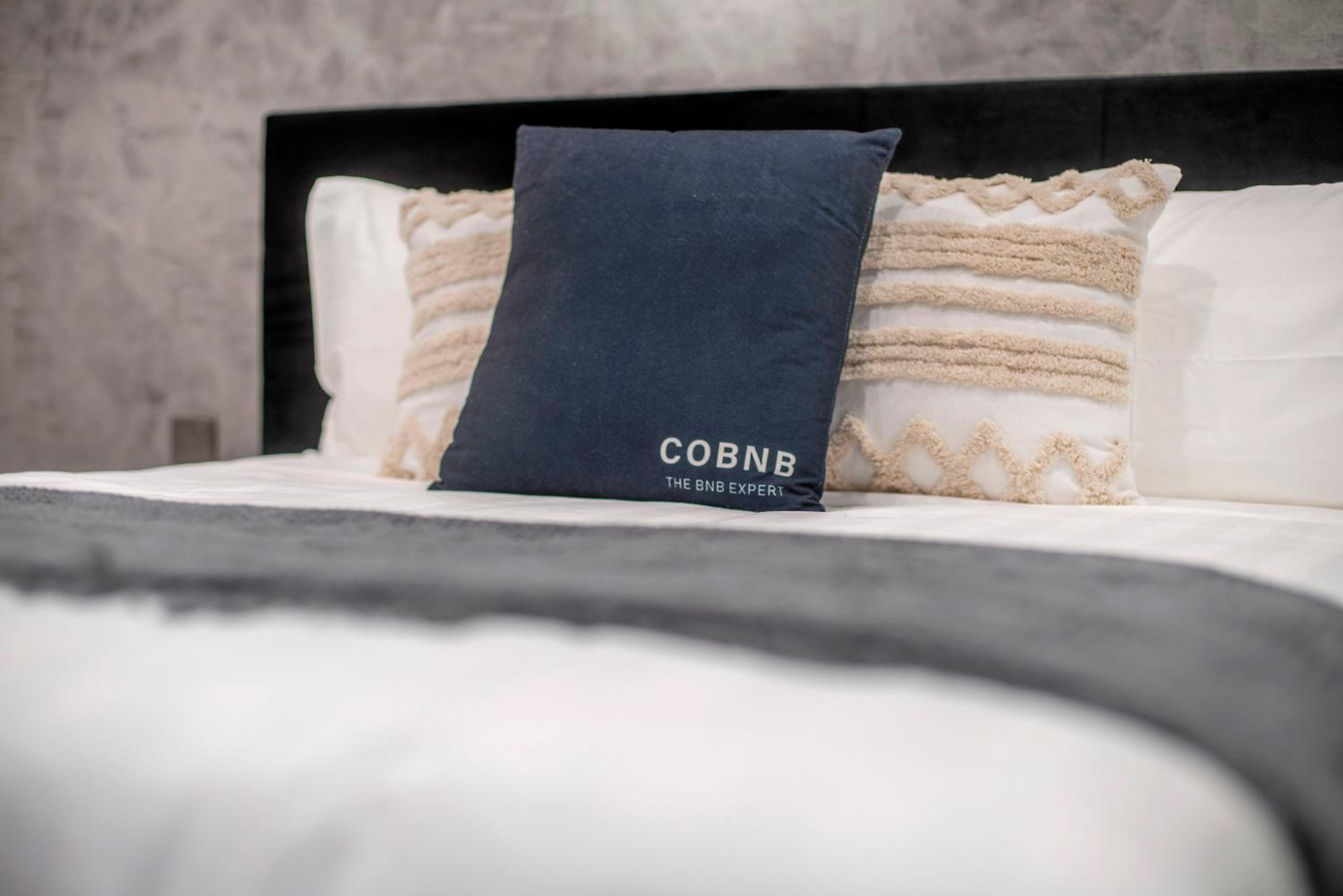 Novo Ampang by COBNB near Gleneagles