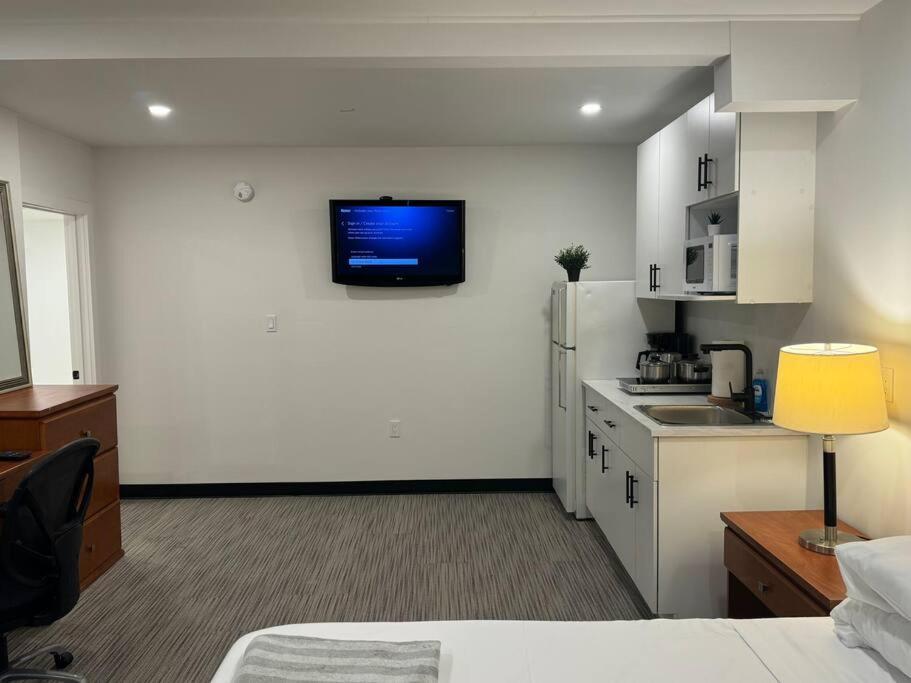 Cozy Motel Studio with kitchenette - 7