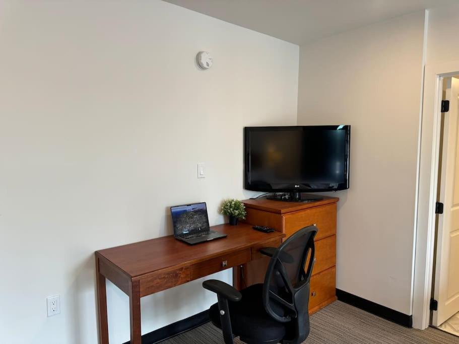 Cozy Motel Studio with kitchenette - 9