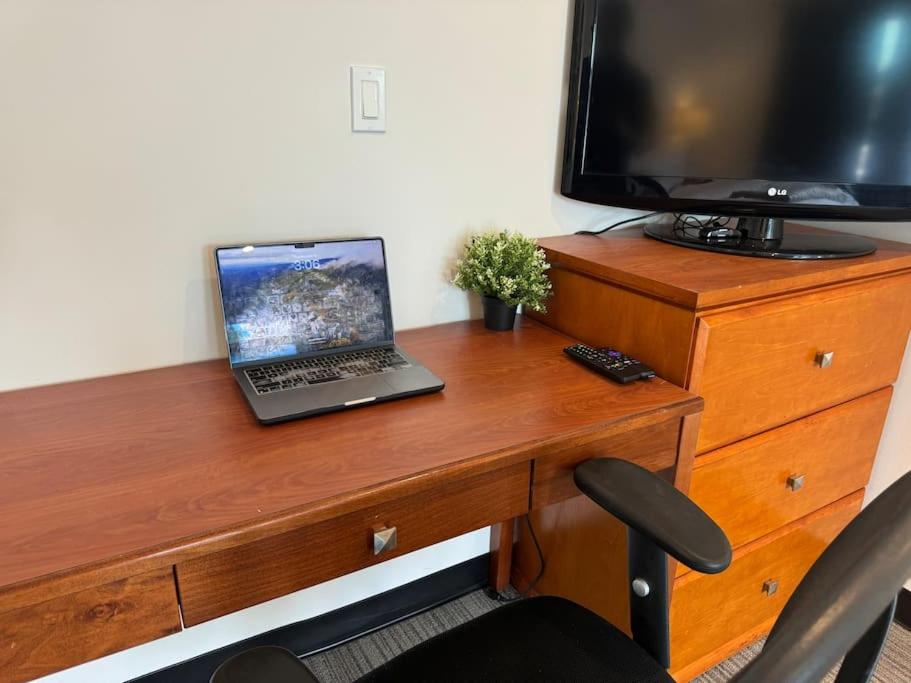 Cozy Motel Studio with kitchenette - 9