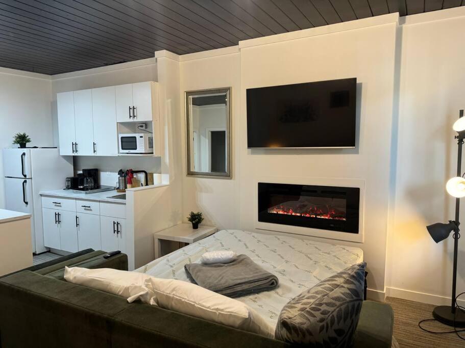 1 BD Motel Condo with kitchenette - 10