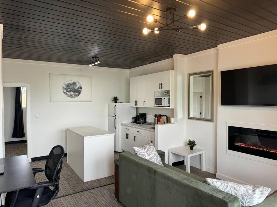 1 BD Motel Condo with kitchenette - 10