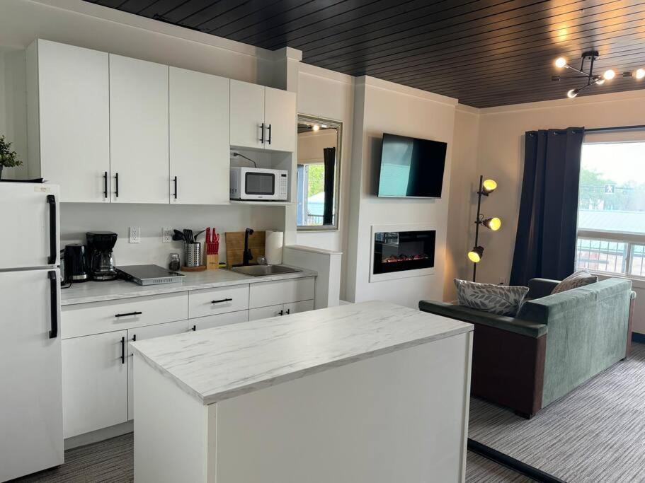 1 BD Motel Condo with kitchenette - 10