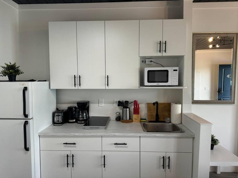 1 BD Motel Condo with kitchenette - 10