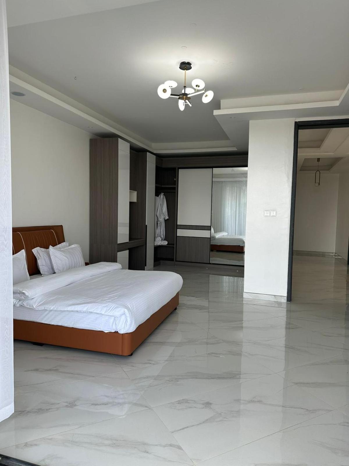 Infinity Pool Villas , Entebbe airport shuttle free parking private pool wifi 24 hr security