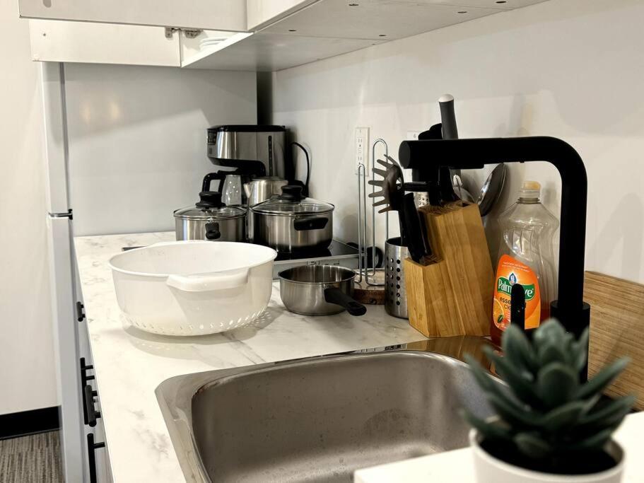 1 BD Motel Condo with kitchenette - 12