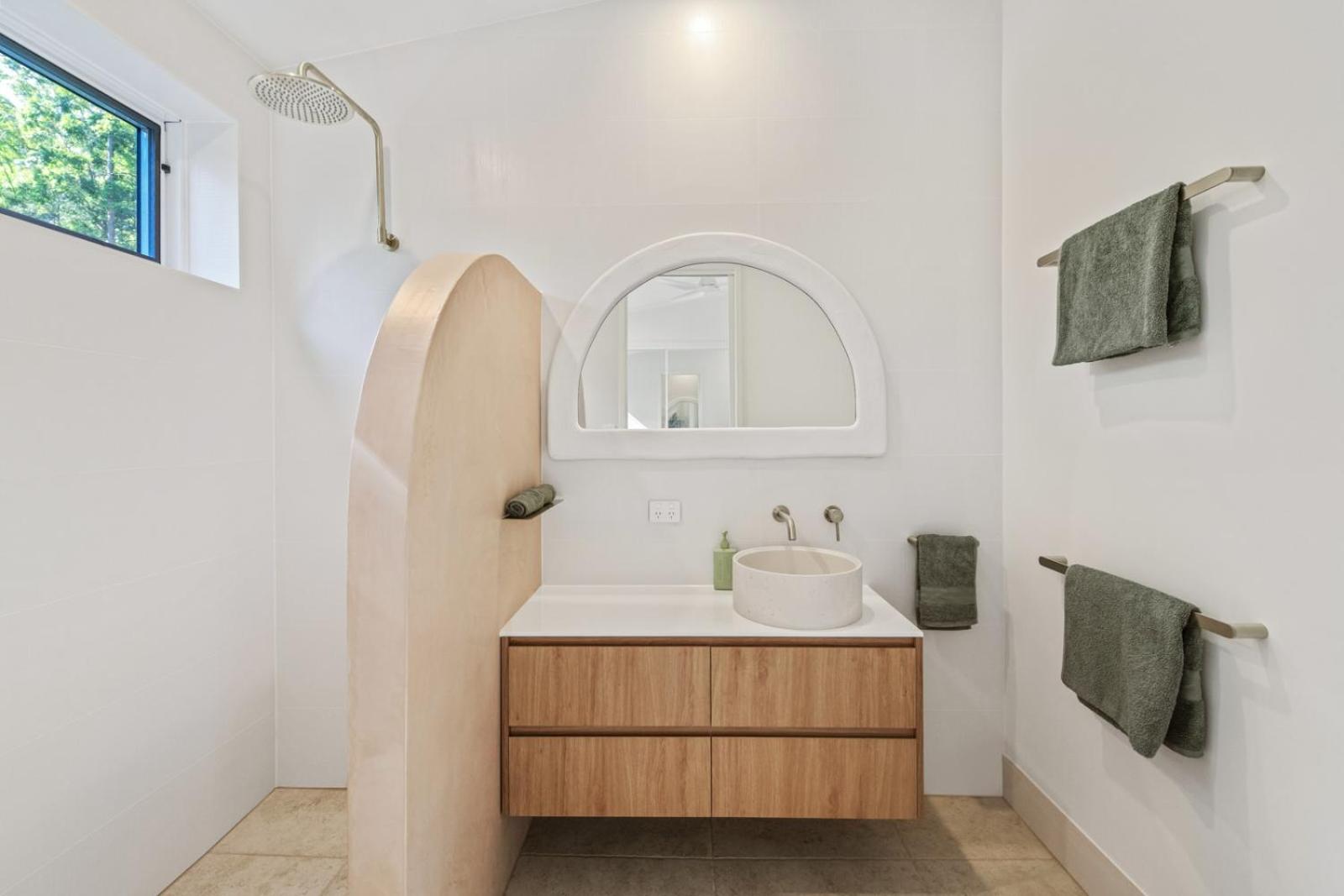 Luxurious Mediterranean-Inspired Guesthouse