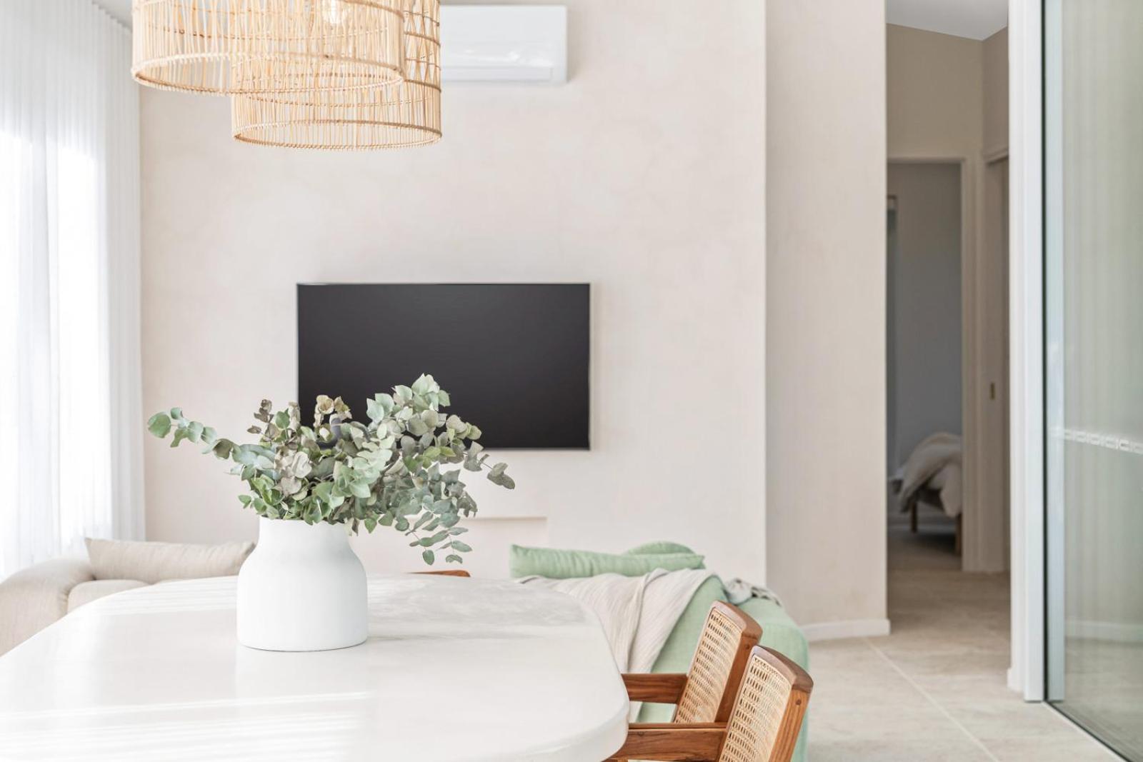 Luxurious Mediterranean-Inspired Guesthouse