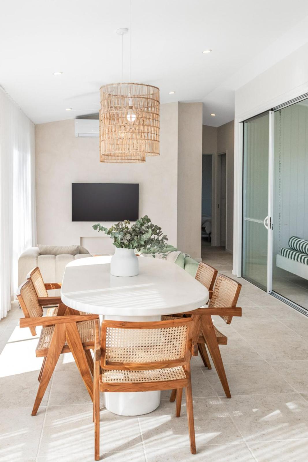 Luxurious Mediterranean-Inspired Guesthouse
