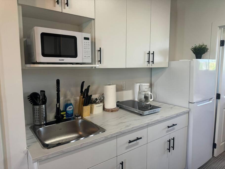 1 BD Motel Condo with kitchenette - 14