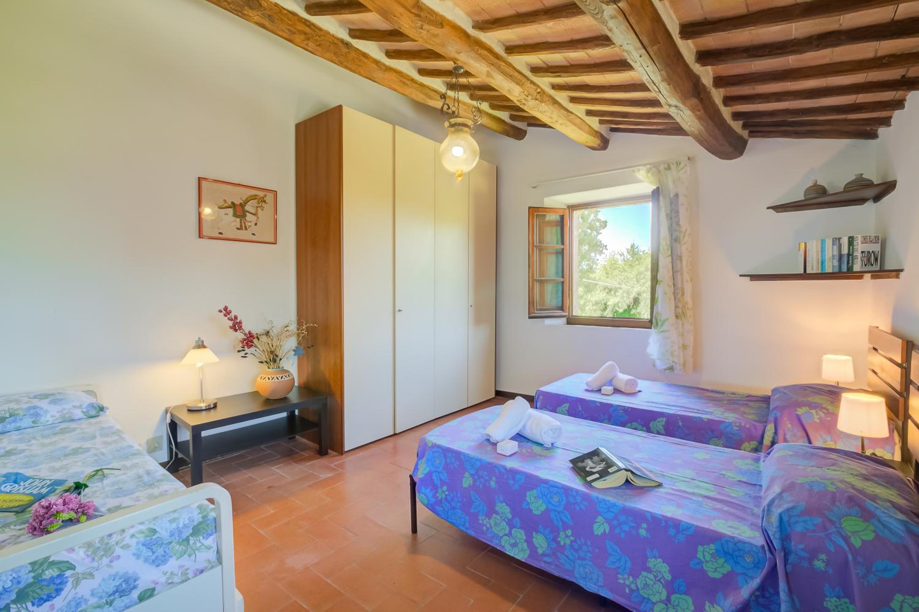 Fiore Di Mandorlo,Panoramic Chianti Hills - Happy Rentals