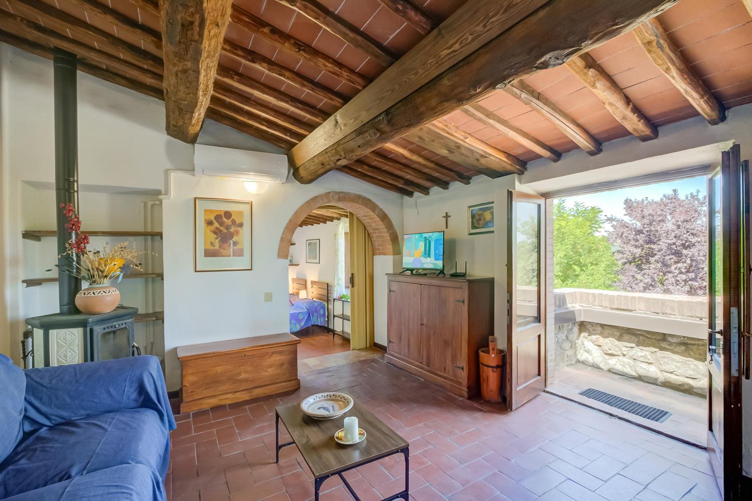 Fiore Di Mandorlo,Panoramic Chianti Hills - Happy Rentals