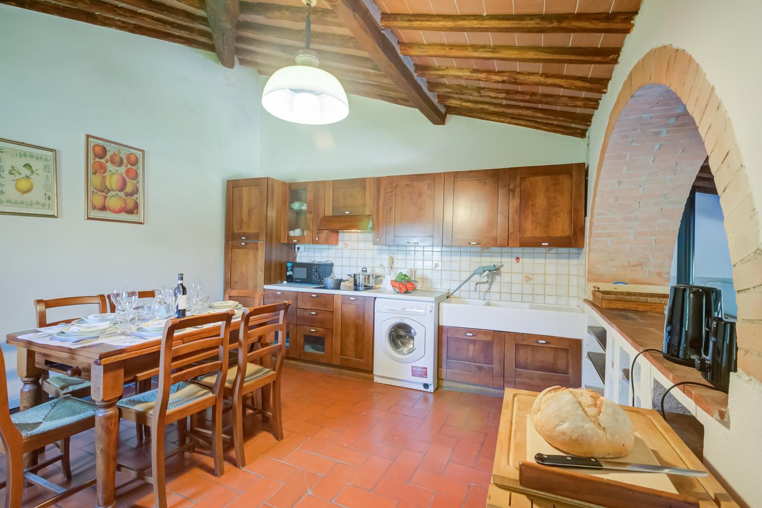 Fiore Di Mandorlo,Panoramic Chianti Hills - Happy Rentals