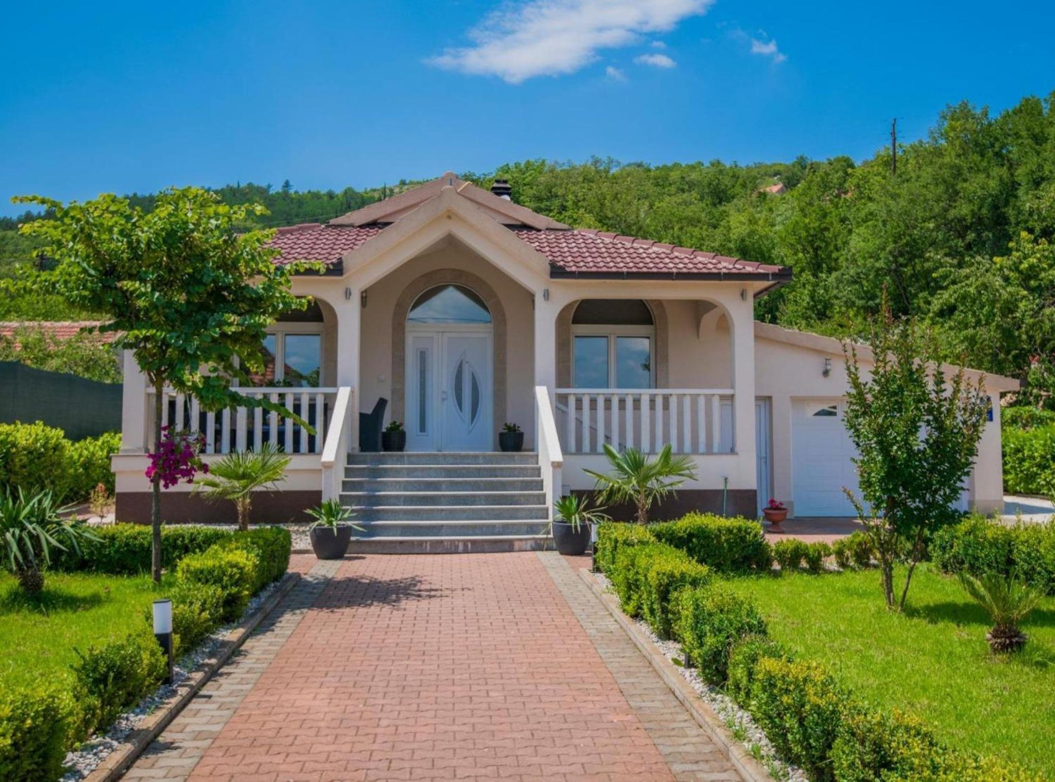 Villa Mia 2