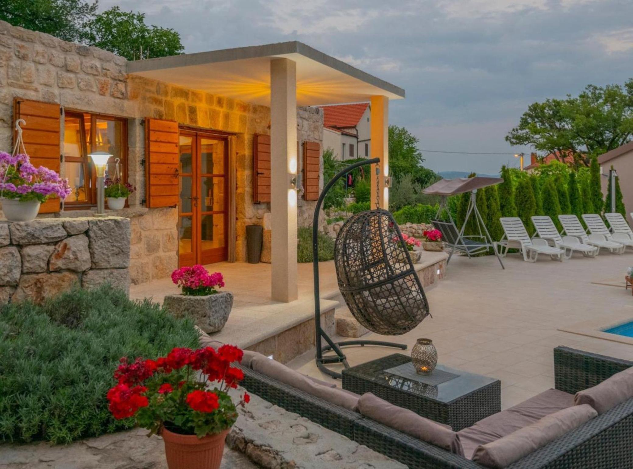 Villa Mia 2
