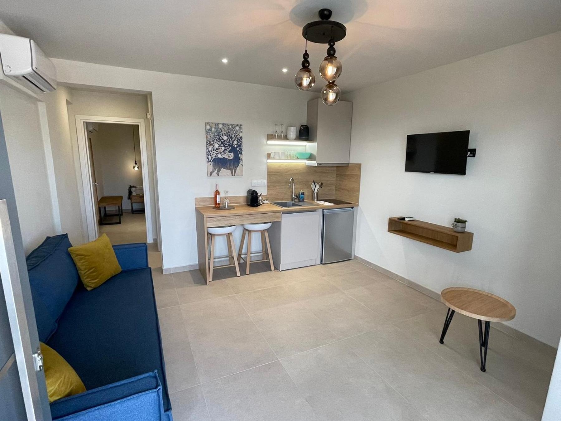 GeoMar Luxury Apartments