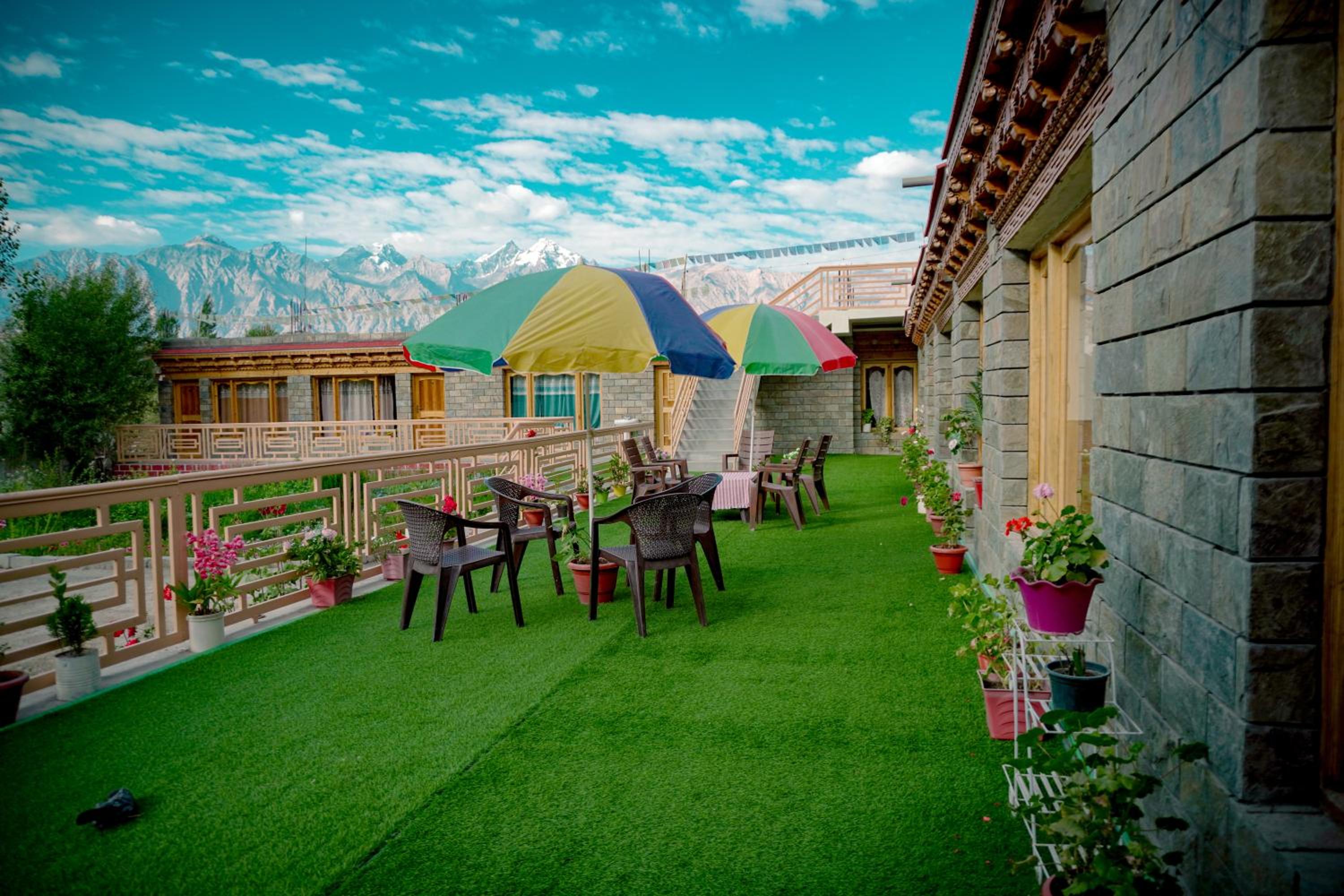 balance & terrace