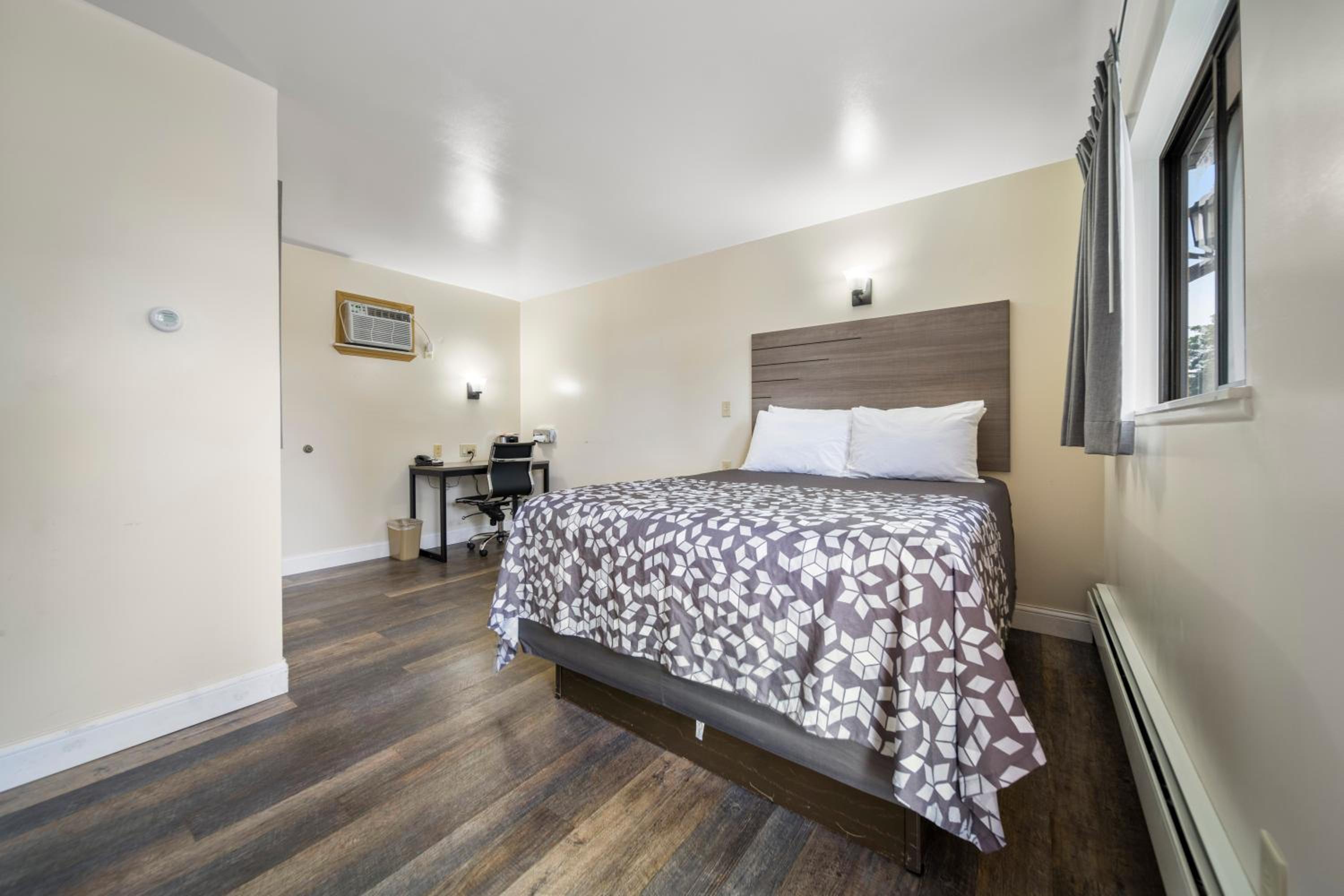 Kingsway Inn