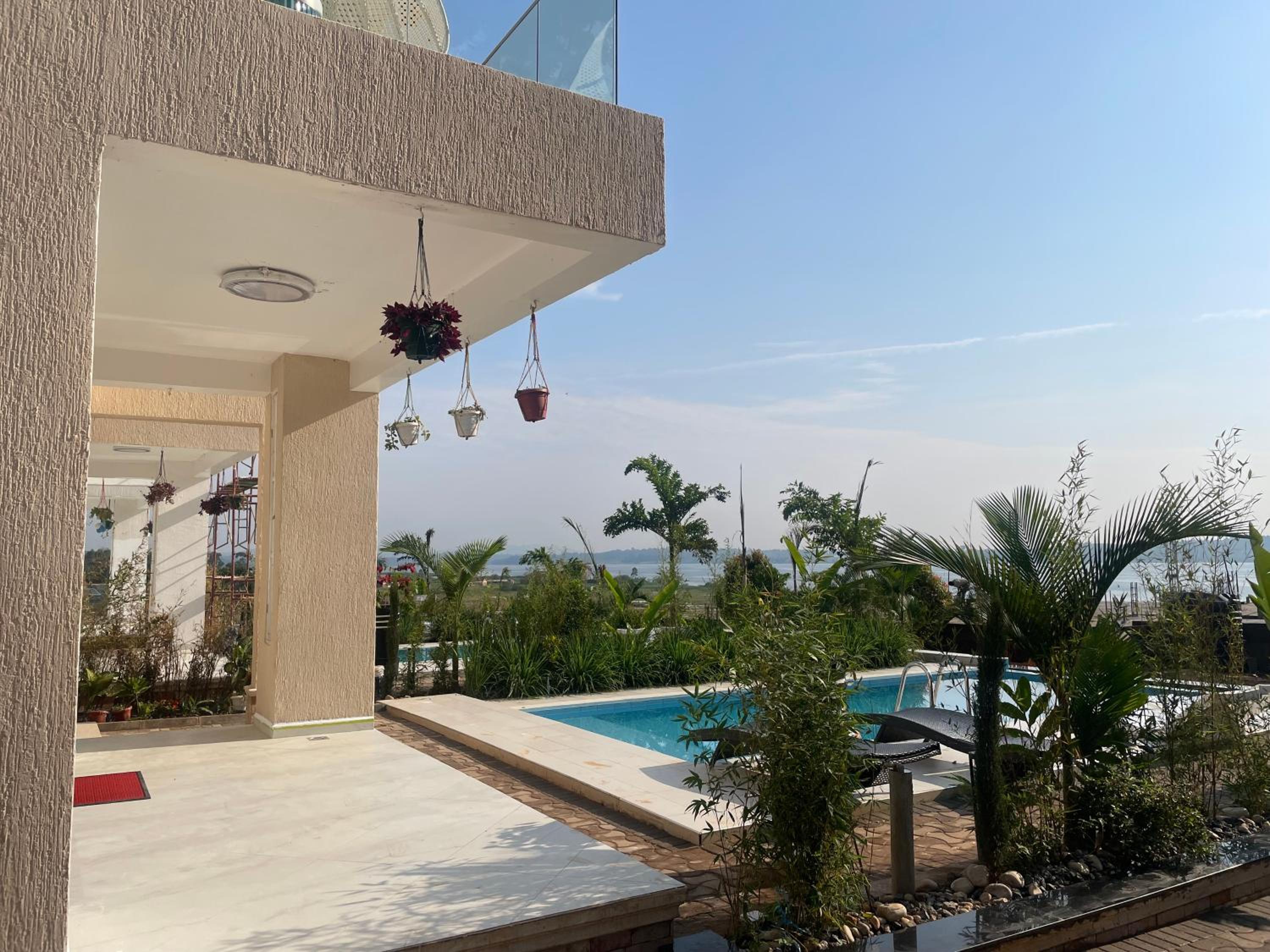 Infinity Pool Villas , Entebbe airport shuttle free parking private pool wifi 24 hr security
