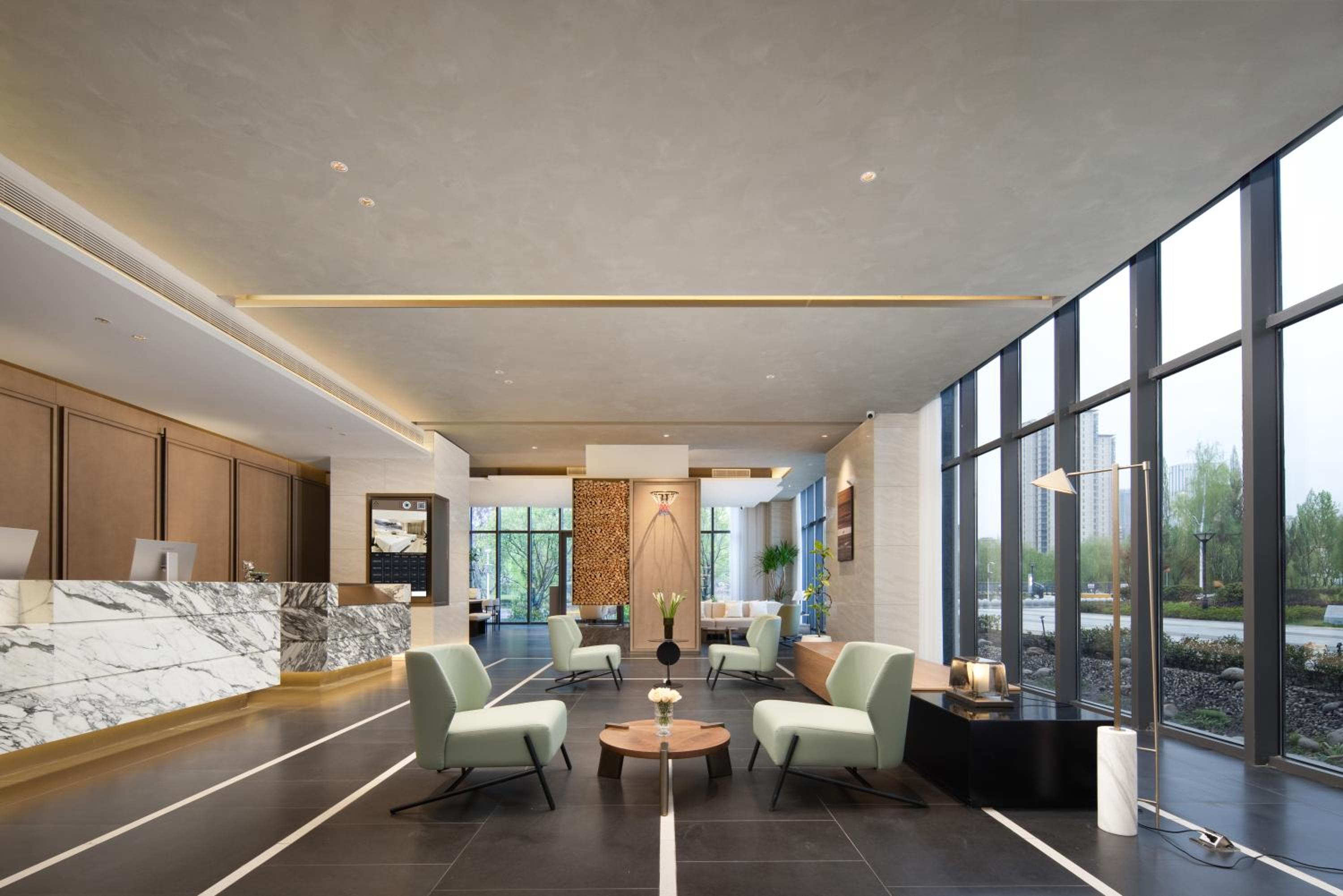Atour Hotel Wuxi East Station Yingyuehu Park Metro Station