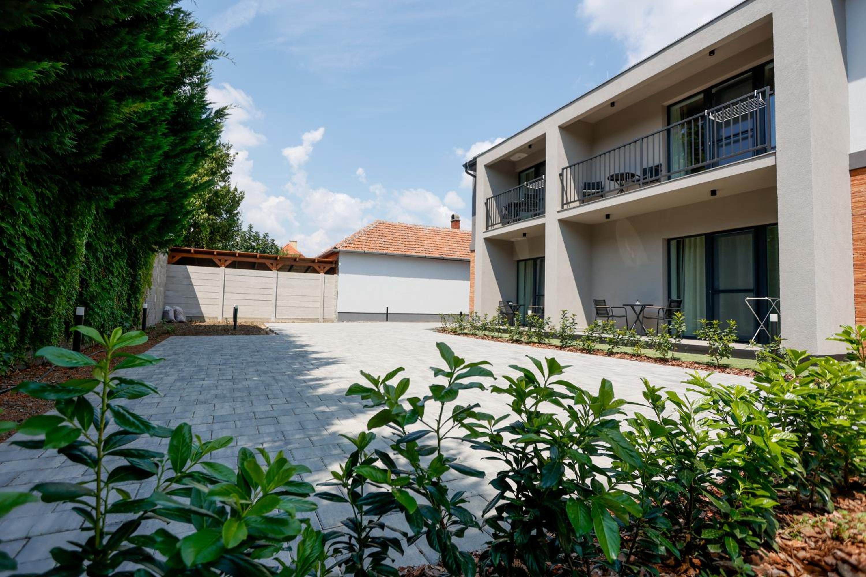 Gyulai Várpark Apartman - main view