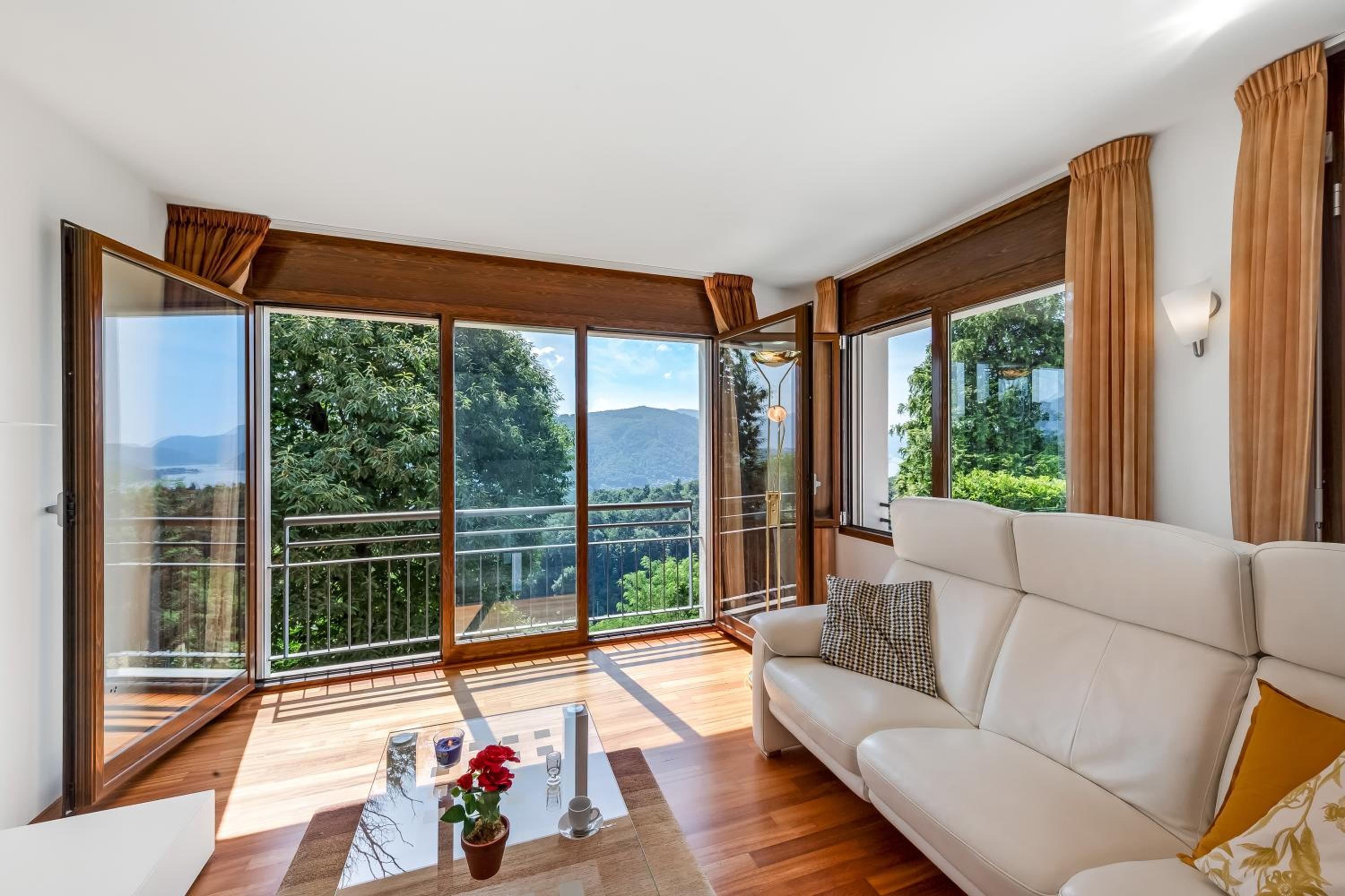 Vernate Lugano Lake Sweet View - Happy Rentals