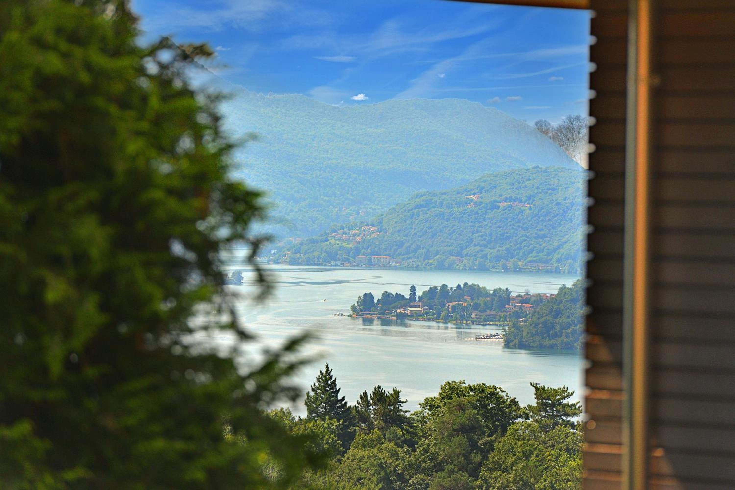 Vernate Lugano Lake Sweet View - Happy Rentals