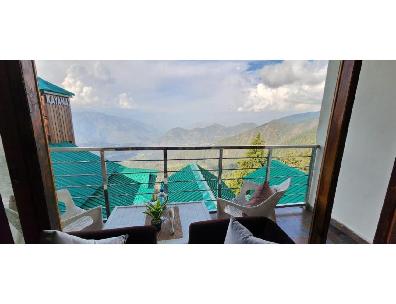 Hotel kayanat, Dalhousie view 3