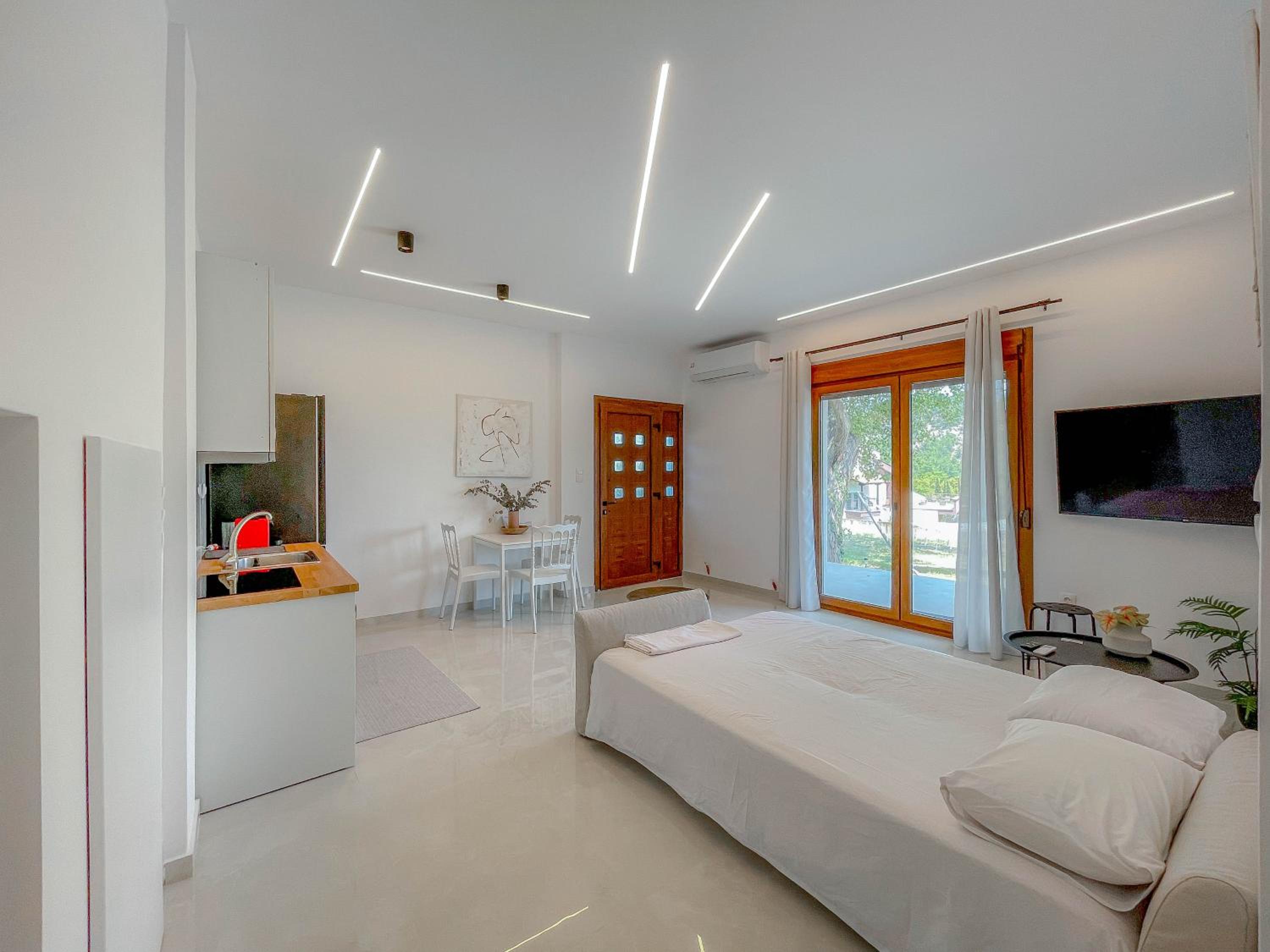 Oasis Acropolis Serres With Parking Next to Center view 4