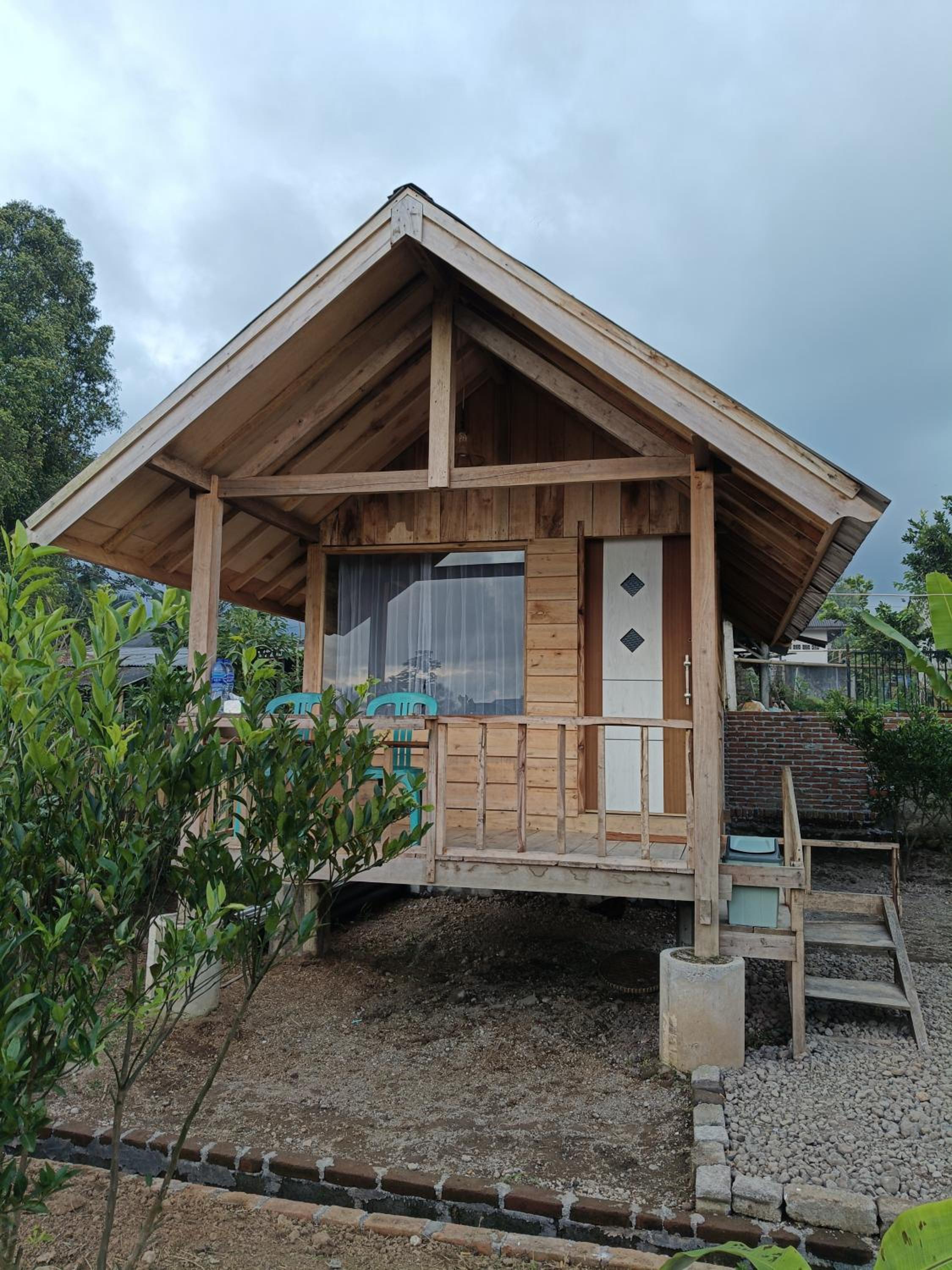 Raturinjani homestay
