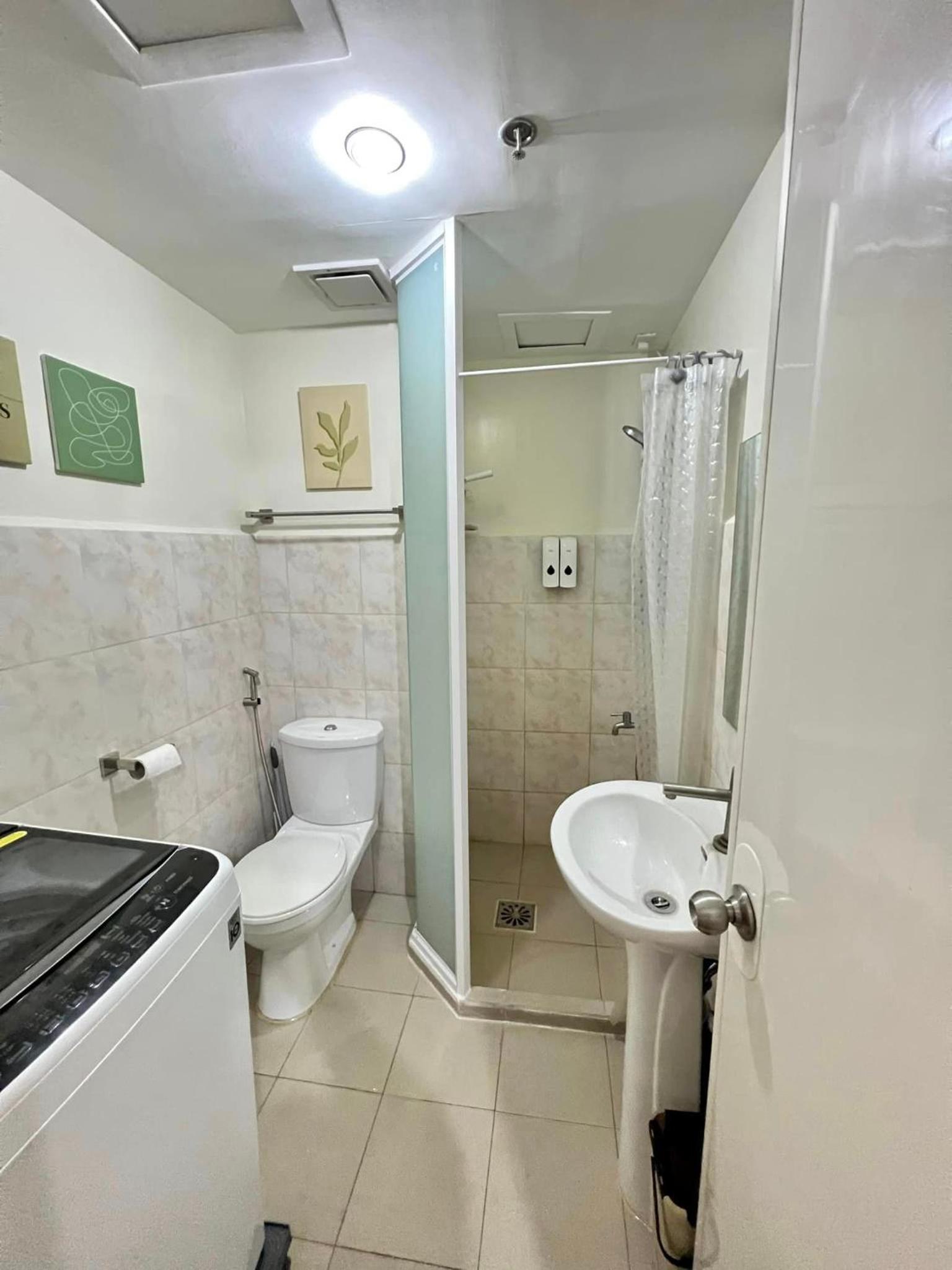 Seawind Condo 2 BR Near Airport and Facing Samal