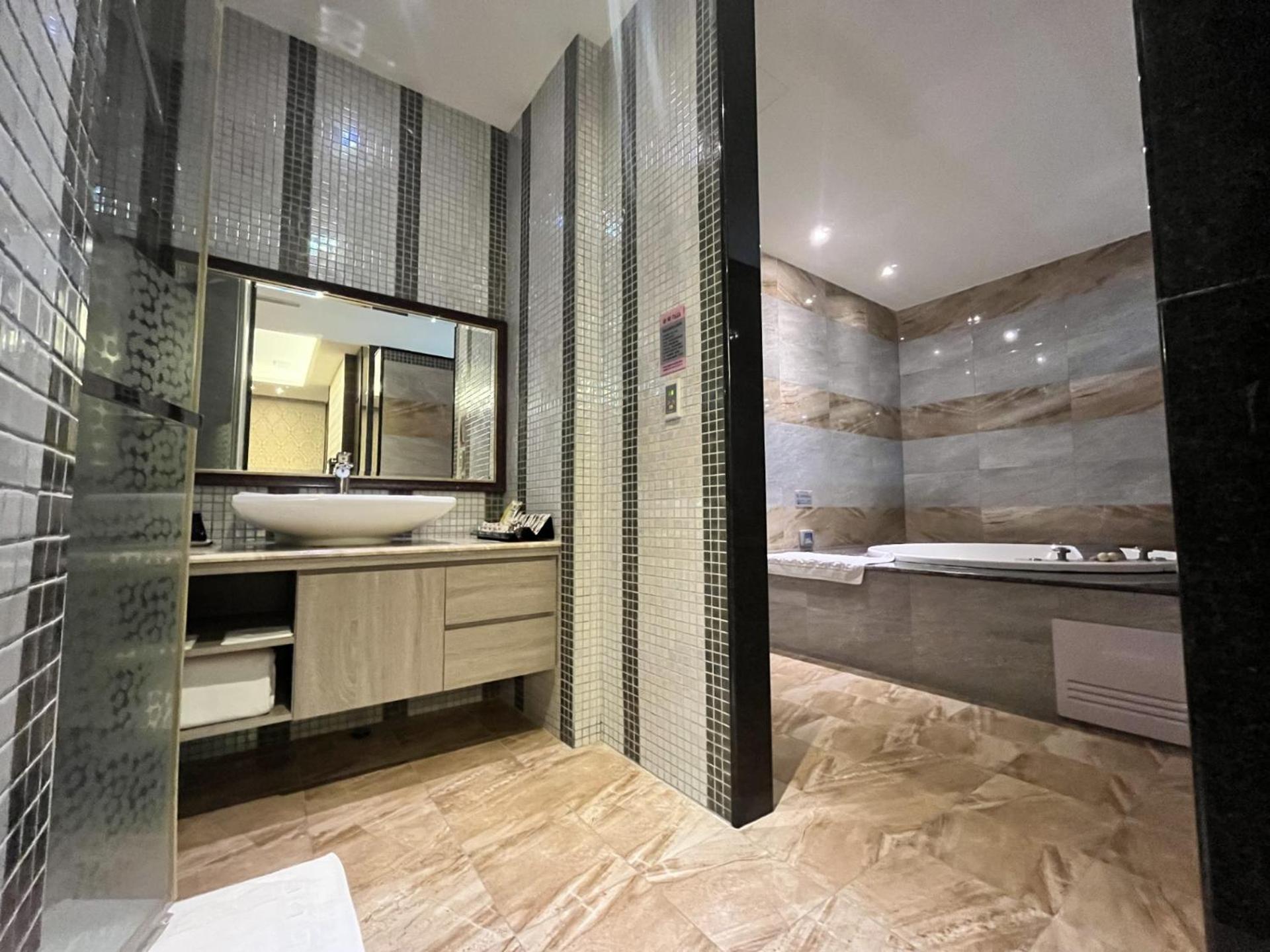 OUGE Boutique Motel - Pingtung view 4