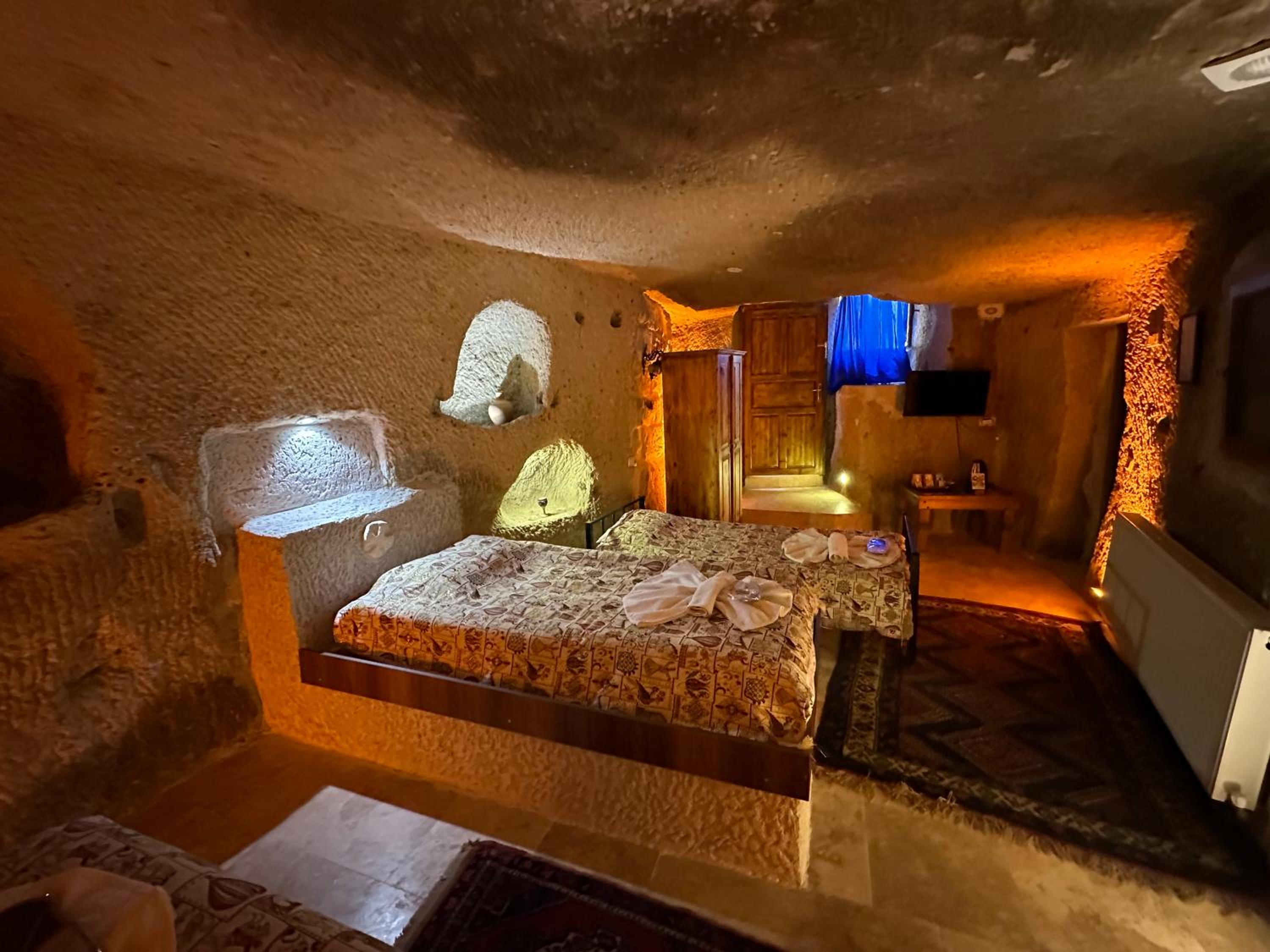 Coco Cave - Image 121