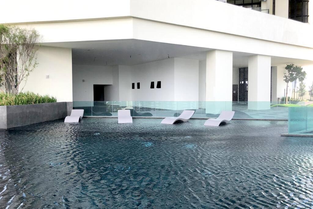 Cheras KL Premium 3B2B by Luvit Stay