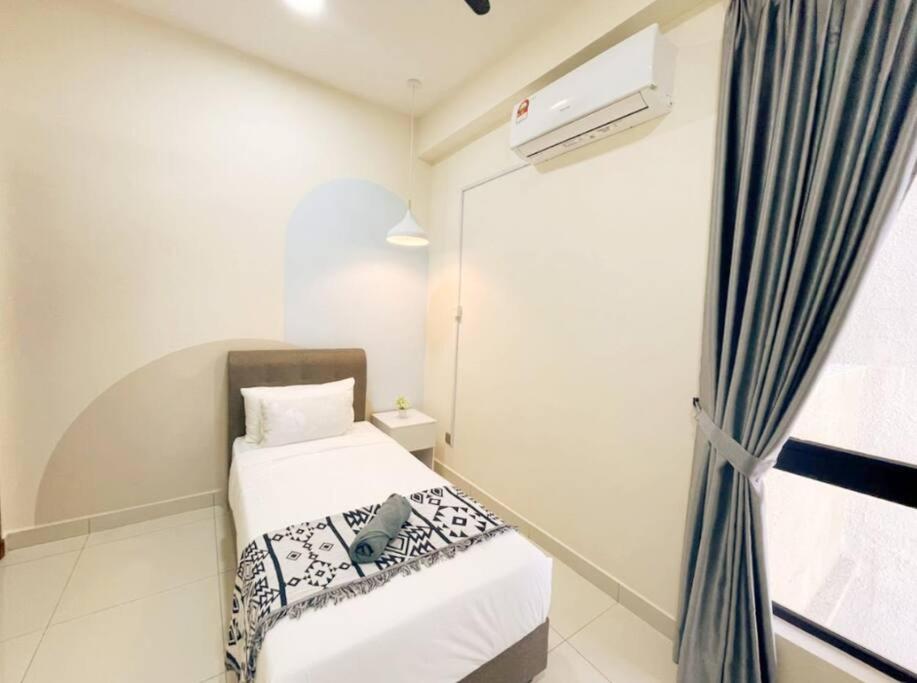 Cheras KL Premium 3B2B by Luvit Stay