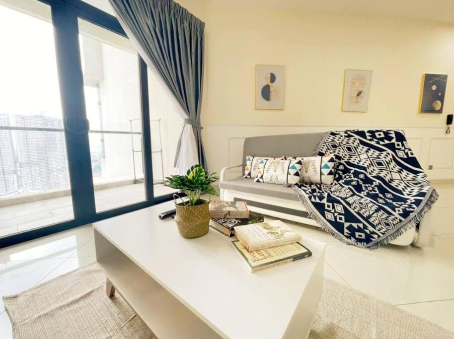 Cheras KL Premium 3B2B by Luvit Stay