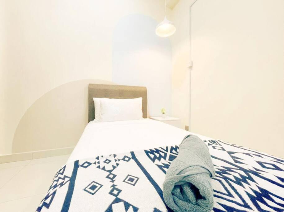 Cheras KL Premium 3B2B by Luvit Stay