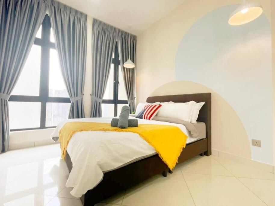Cheras KL Premium 3B2B by Luvit Stay