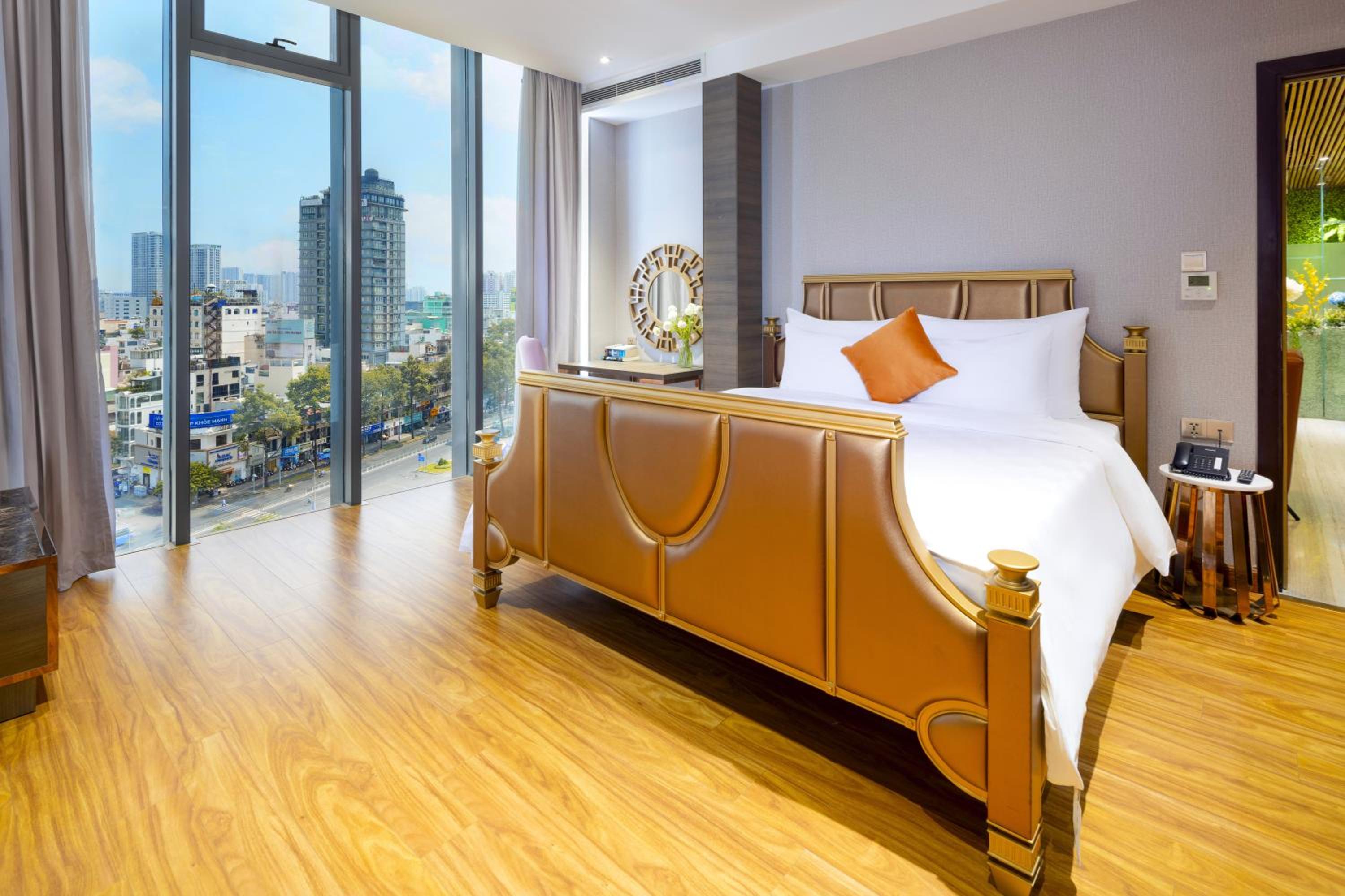 Winsuites Sai Gon Hotel 66